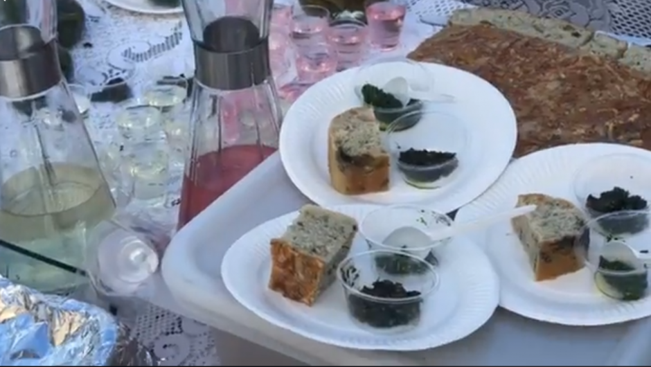 Brød med ugraspesto Brød med ugraspesto