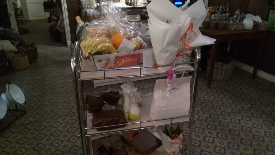 Gevinster - bidrag fra medlemmer og lokalt næringsliv Gevinster - gaver fra medlemmer og lokalt næringsliv