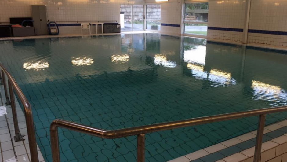 Morgenbad? Gurvika svømmebassenget