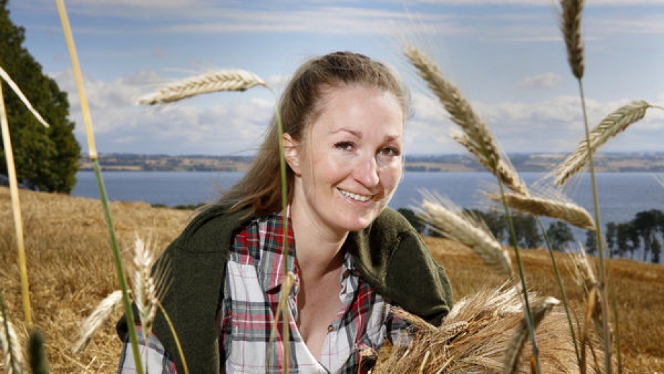 Ida Røhr forteller fra Røhr gård. Foto Mette Randem.