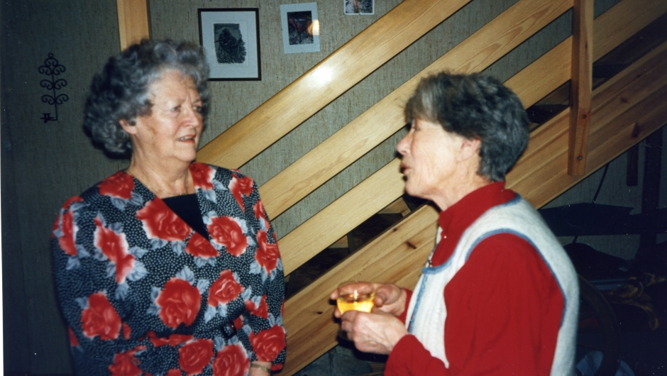 Gerd Rønningen og Ingeborg Gundersen i passiar