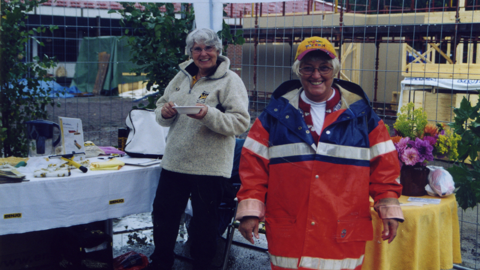 Marit Haugen og Randi Fokstad solgte stauder