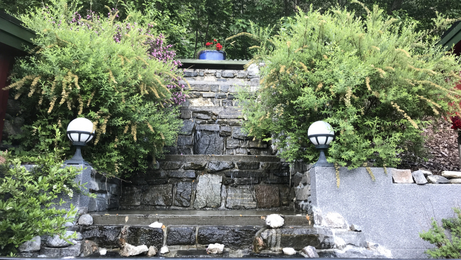 Fint med sildrande vatn. Fint med sildrande vatn.