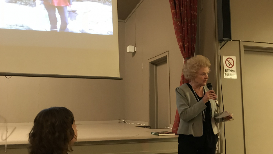 Eva Lilleng fra Skjeberg BKL hadde sammen med flere laget en fin video om bygdekvinnelagets virksomhet  hvor 20 lokallag deltok.