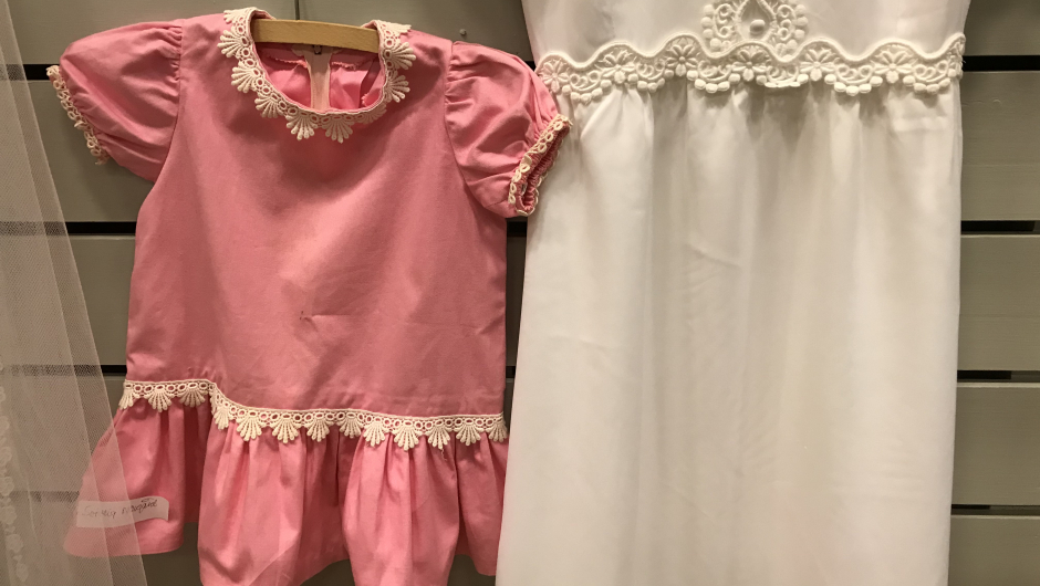 Rosa brudepikekjole Rosa brudepikekjole