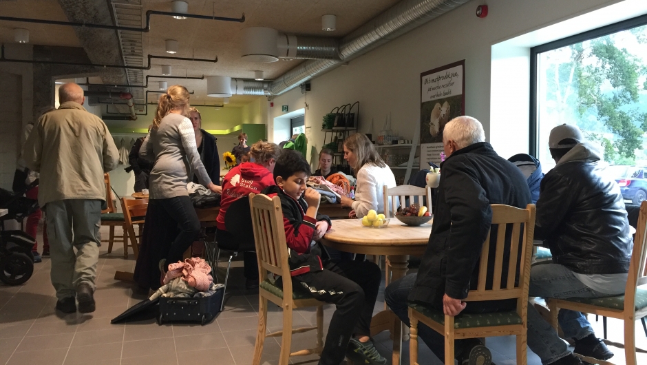 Mange ville gjerne ha en smak av epler I kafeen