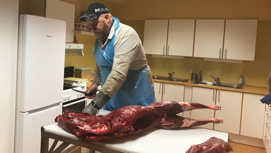 Kursholder og slakter Rune Kjelstad Kursholder og slakter Rune Kjelstad