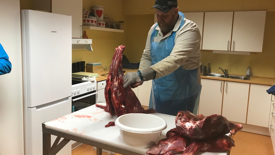 Kursholder og slakter Rune Kjelstad Kursholder og slakter Rune Kjelstad