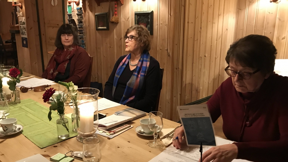 Her er ordstyrar Mette Valldal, leiar Solveig Linge Stakkestad og vår supre skrivar Sunneva Linge! Her er ordstyrar Mette Valldal, leiar Solveig Linge Stakkestad og vår supre skrivar Sunneva Linge!