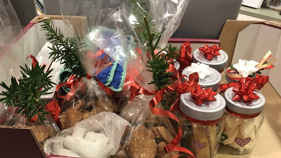 Gevinstar vart julestjerner og heimebaka julekaker! Gevinstar vart julestjerner og heimebaka julekaker!