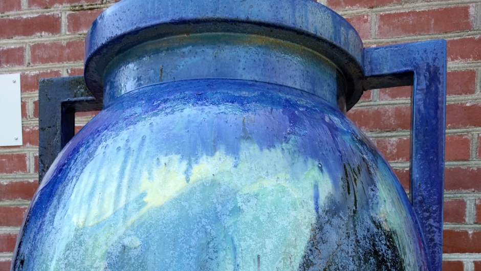 "Mediteraneo" av Kjell Nupen i vakre blåtoner