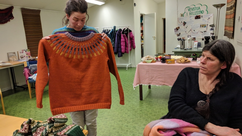 Ingvild oppfordret oss til å kjøpe norsk ullgarn, et faktum er at en stor del av ullgarn som omsettes i Norge er fra andre land