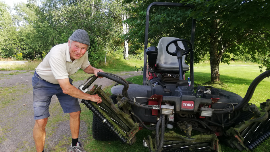 Snerten grasklipper - brei som ei låvedør Snerten grasklipper - brei som ei låvedør