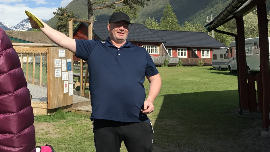 Vi lærte forehand og backhand! Vi lærte forehand og backhand!