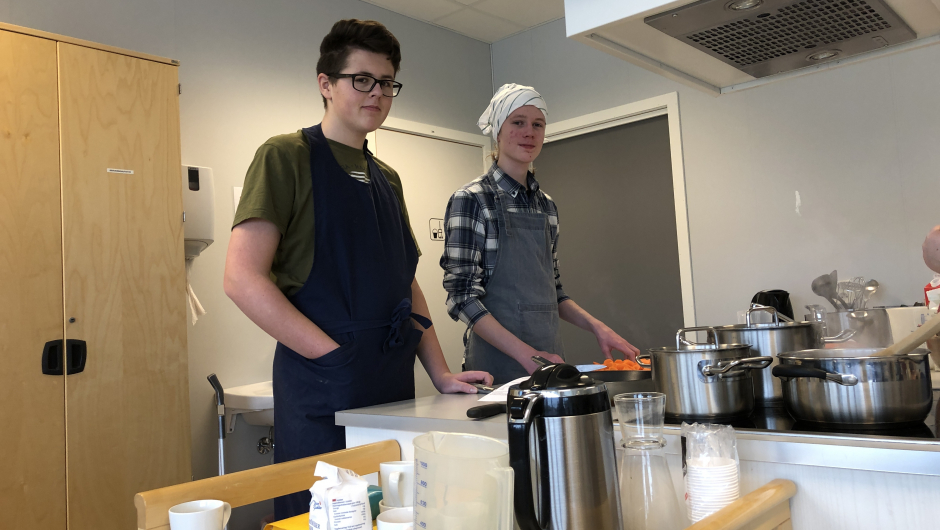 Bent Magnus og Jens laget dessert og tilbehør Bent Magnus og Jens laget dessert og tilbehør