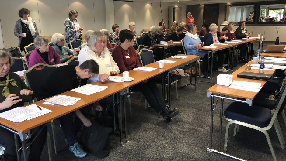 Pausene ble flittig brukt til diskusjoner Pausene ble flittig brukt til diskusjoner