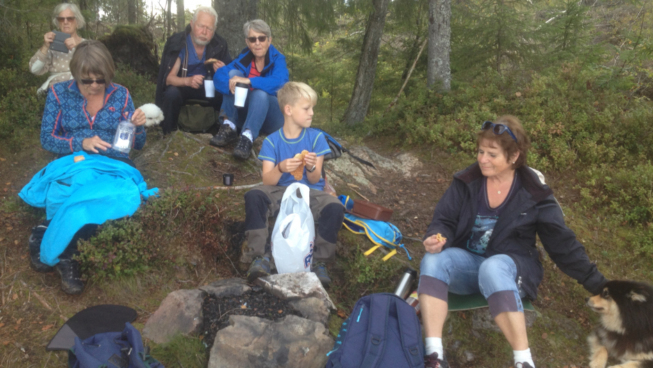 Vi raster med utsikt over vannet.