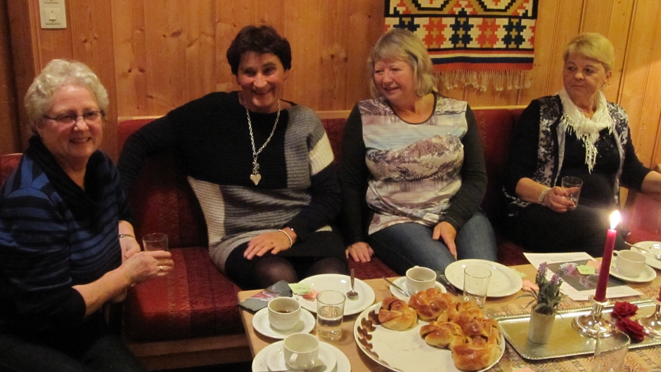 May Lisbeth, Inger Margrethe, Karin og Anne Signy