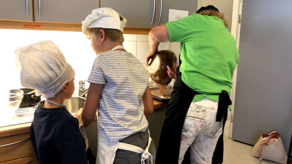 Sjokoladekaka snart klar til steiking. Sjokoladekaka snart klar til steiking.