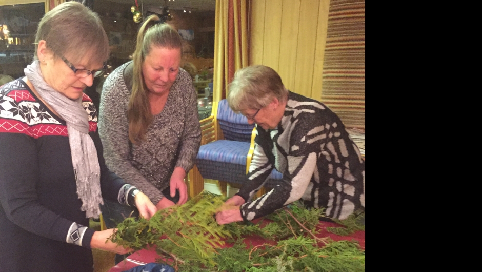 Her blir det fine kranser