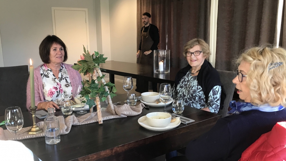 Praten gjekk også om kva som skjer vidare utover hausten. Praten gjekk også om kva som skjer vidare utover hausten.