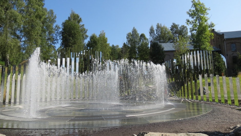 Spennende fontener i midten