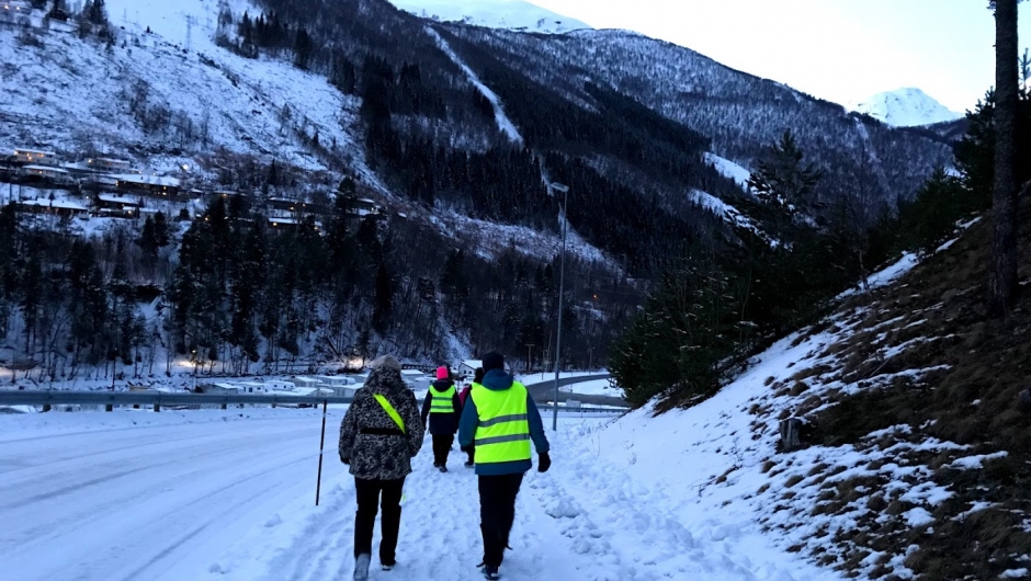 Ned skulebakken. Ned skulebakken.