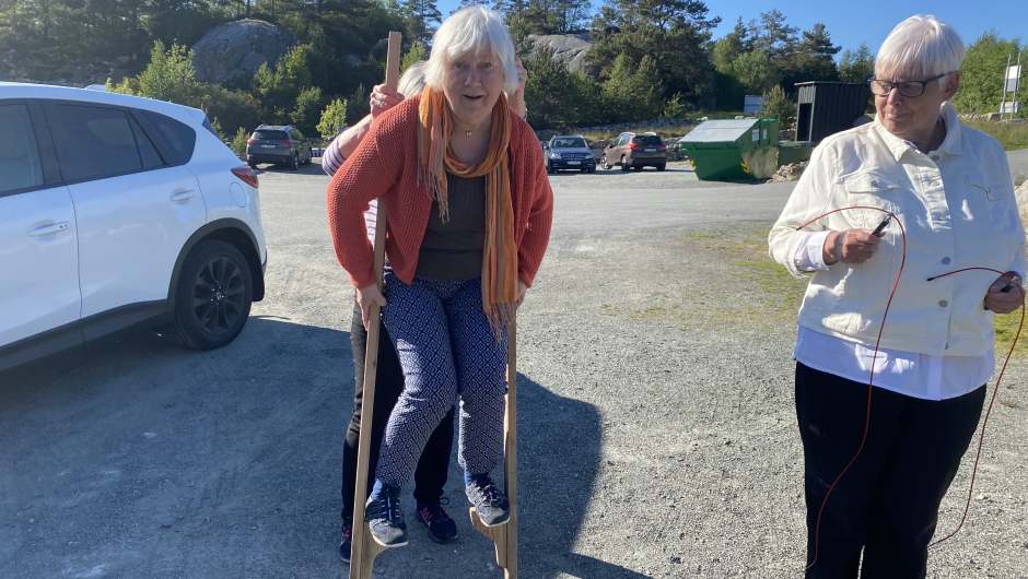 Annlaug Rimmereid går på stylter