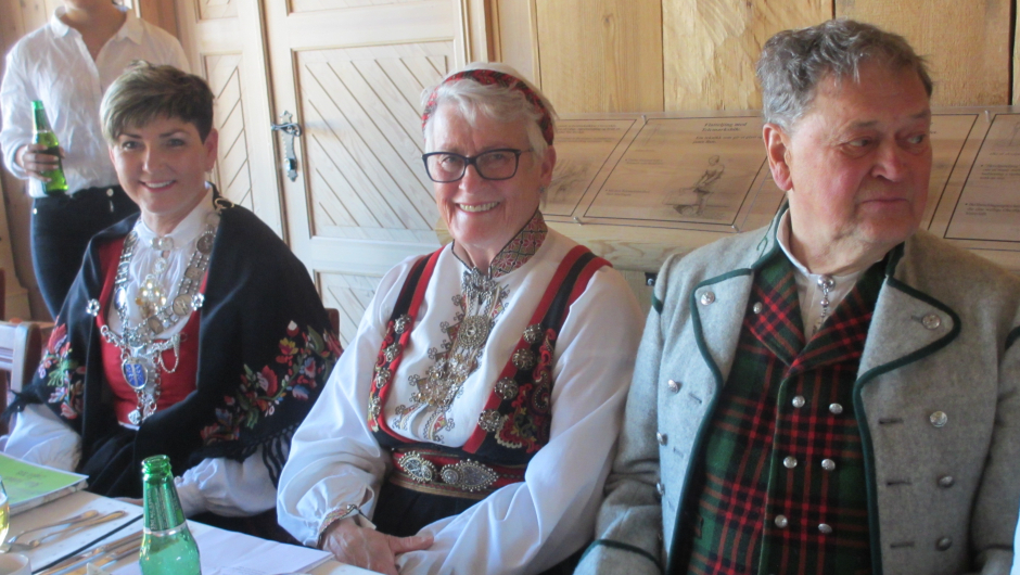 Ordførar, Vera og Jostein