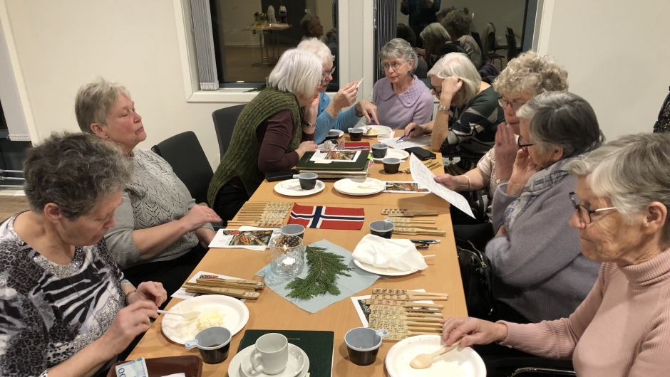 Kake, åresal og kviss. Kake, åresal og kviss.