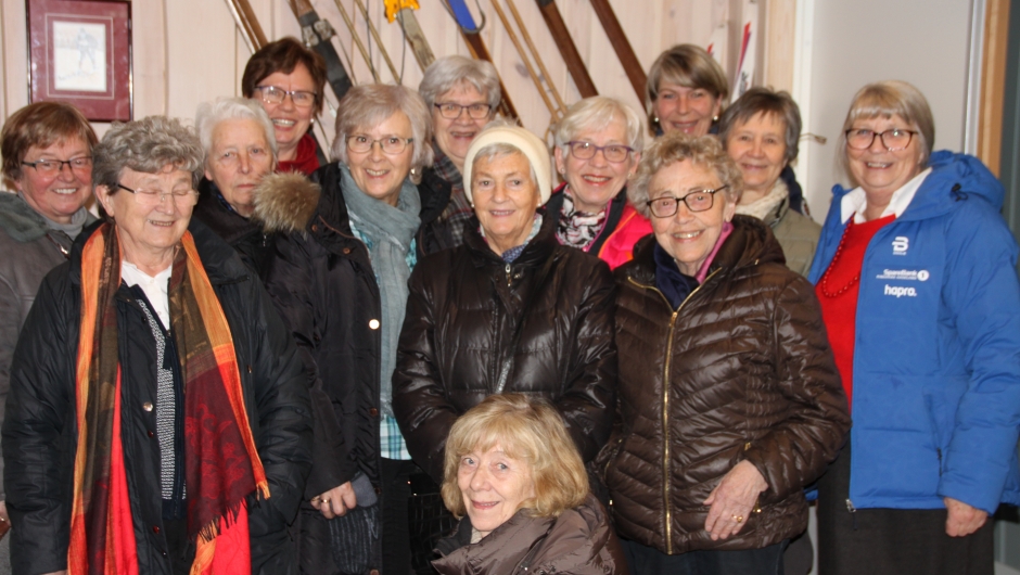 Hele gjengen samlet på Lygna Skistadion Hele gjengen samlet på Lygna Skistadion