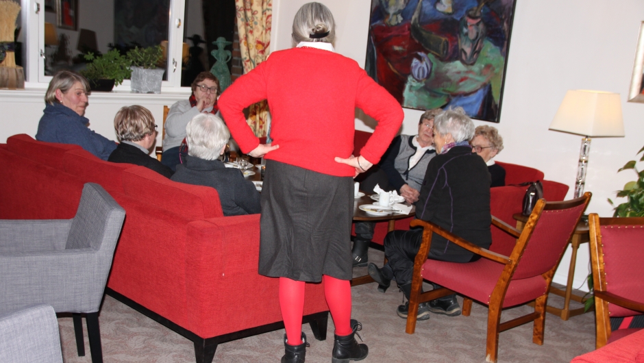 Kvinnedagen ble markert med røde strømper! Kvinnedagen ble markert med røde strømper!