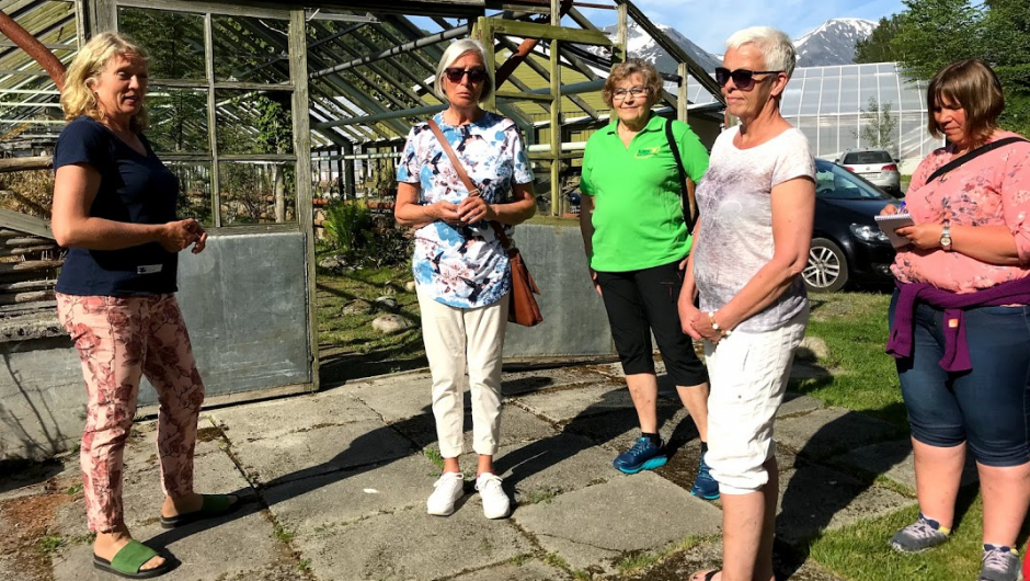 Merete Myklebust, til venstre. fortel om prosjektet sitt. Merete Myklebust, til venstre. fortel om prosjektet sitt.