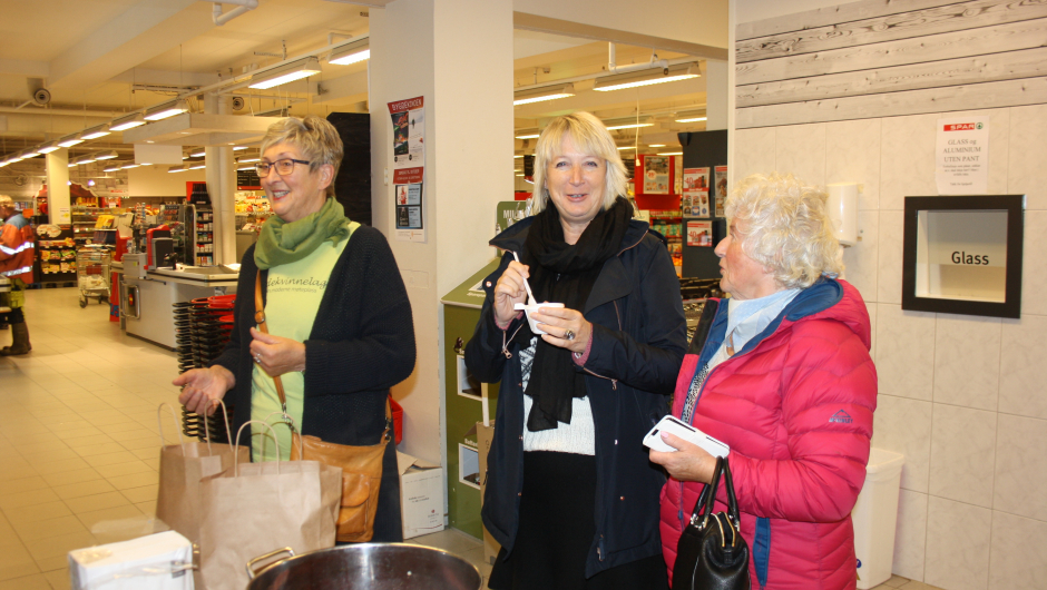 LilliAnn Drønen , Wenche Tislevoll og Karin Korsvik