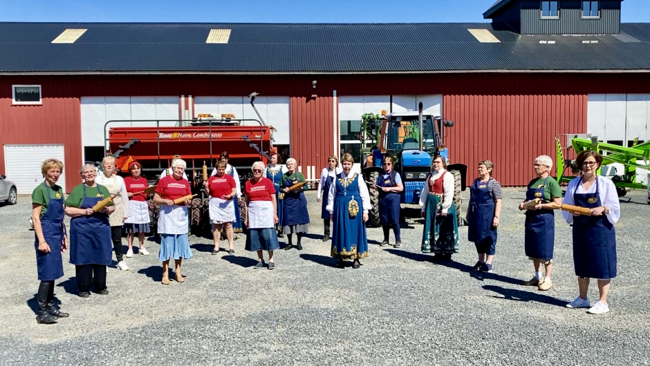 De som deltok i sanghilsen til Norges Bondelag