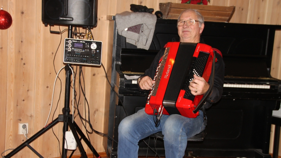 Harald trakterte trekkspillet også i år.