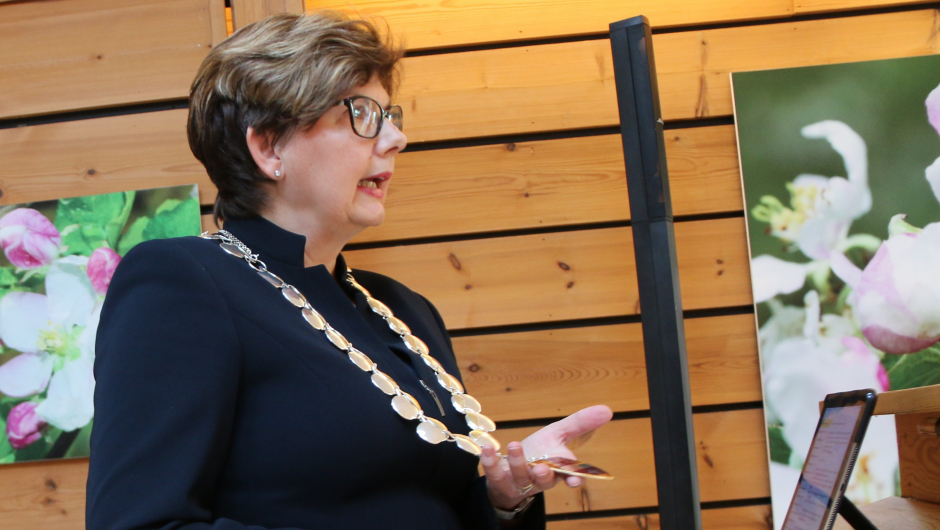 Ordfører Solfrid Borge, hilste fra Ullensvang herad.foto Bjørg S