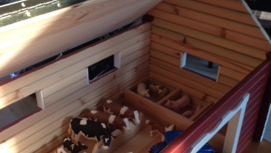 Låve med dyr / basar gevinst basar gevinst