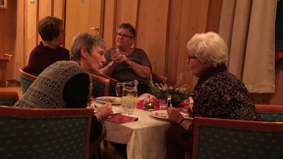 Gode samtaler blir det på møtene