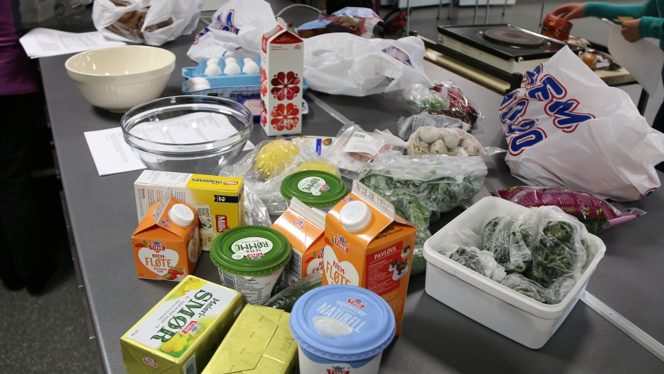 Innkjøpte varer hører med .Foto BjørgS