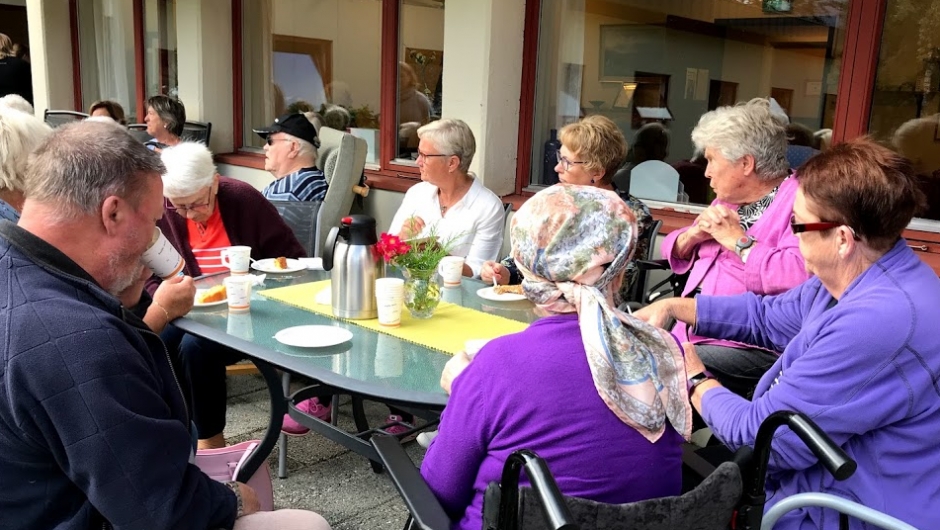 Kjekt å sjå at mange pårørande tok turen hit. Kjekt å sjå at mange pårørande tok turen hit.