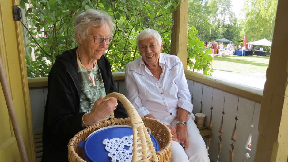 Anne Lise Rustad og Hanne Inderberg Smith i passiar