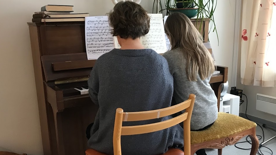 Kulturskulen var på plass for å underhalde. Kulturskulen var på plass for å underhalde.