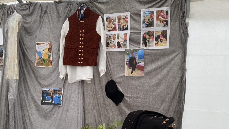 Herrebunad fra Nord-Østerdalen Herrebunad fra Nord-Østerdalen