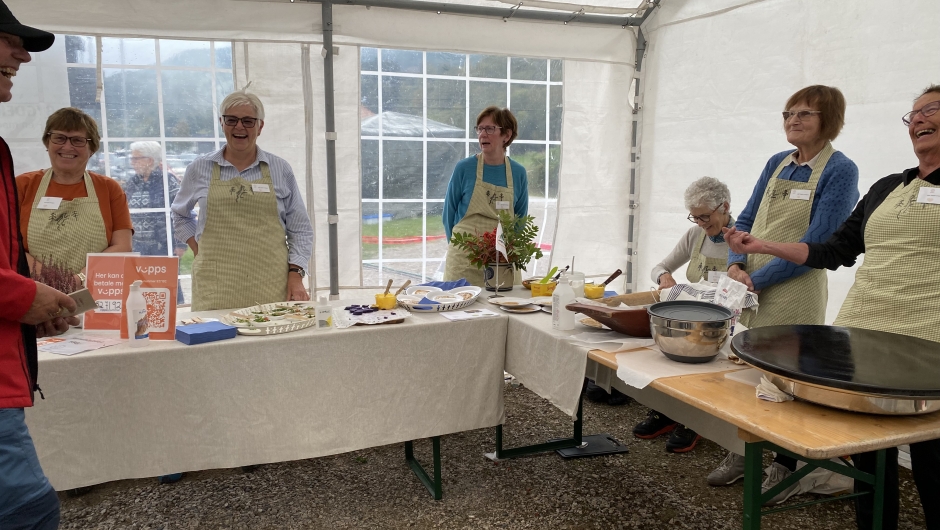 Hyggelig prat med en gjest Hyggelig prat med en gjest