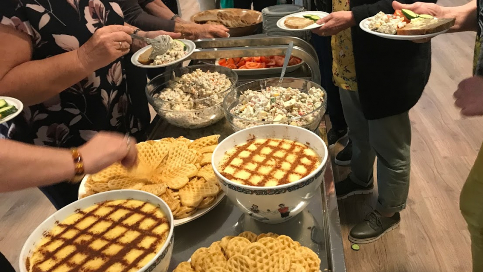 Det var to sortar graut,- smørgrat og ekstra god risengrynsgraut. Det var to sortar graut,- smørgrat og ekstra god risengrynsgraut.