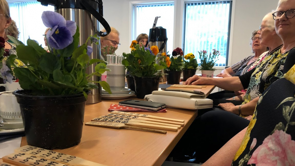 Åresal med sommarblomster som gevinstar. Åresal med sommarblomster som gevinstar.