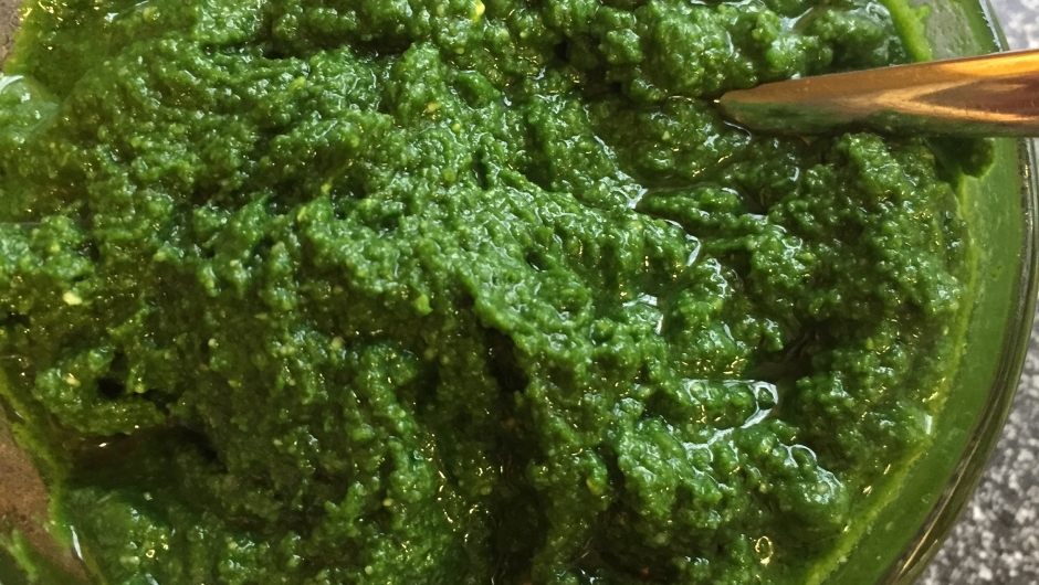 Brenneslepesto Ville vekster