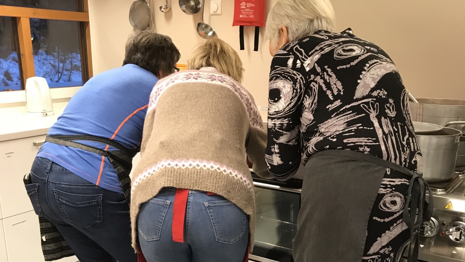 Hvordan fungerer komfyren mon tro? Hvordan fungerer komfyren mon tro?