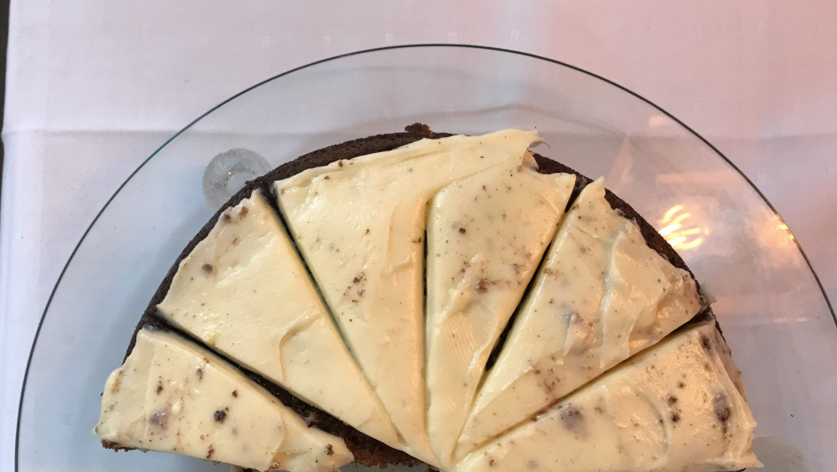 Saftig og god gulrotkake etter Kjellaug si oppskrift ! Saftig og god gulrotkake etter Kjellaug si oppskrift !